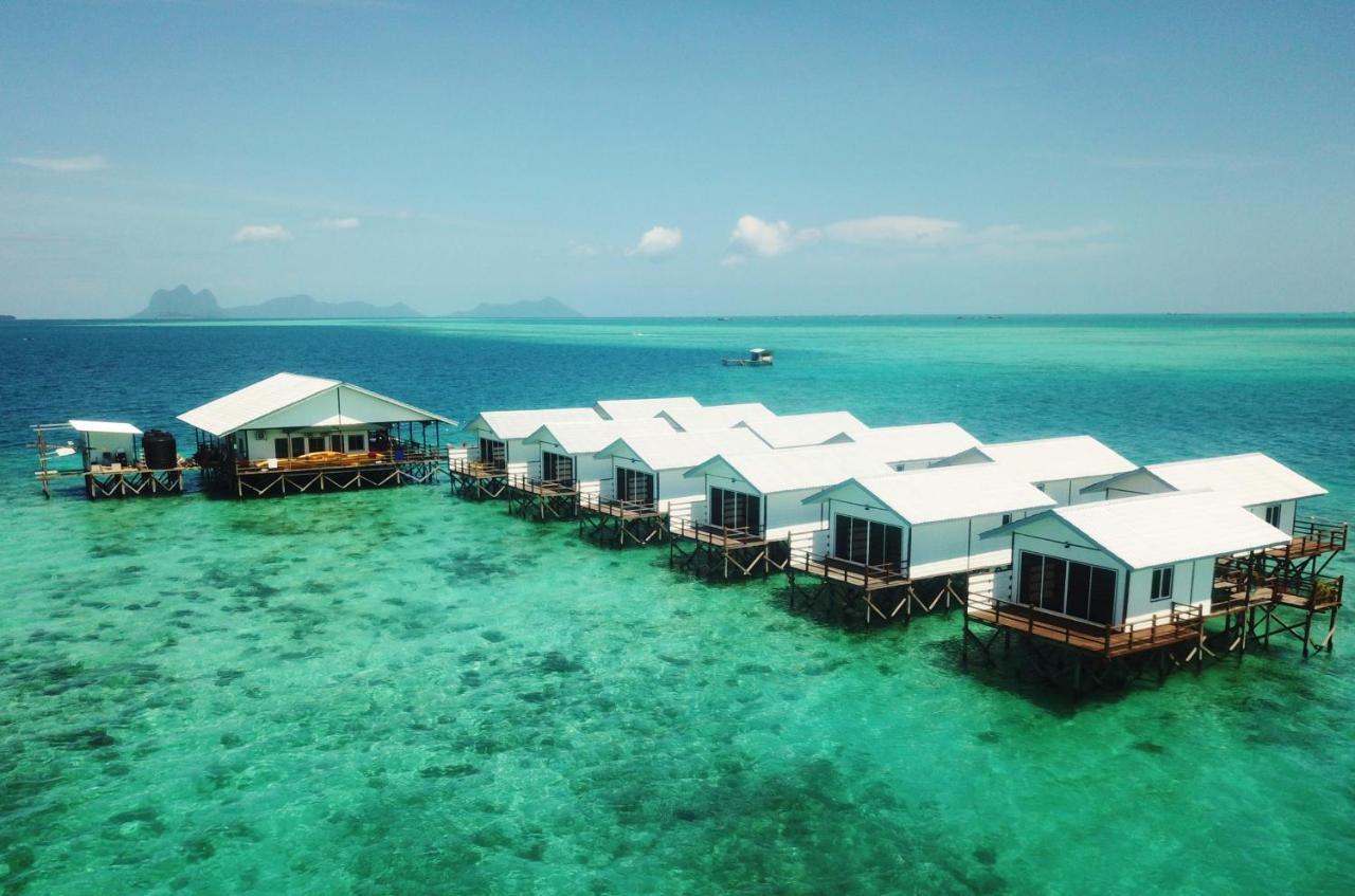 Shun Shun Water Bungalows Hotel Semporna Exterior photo