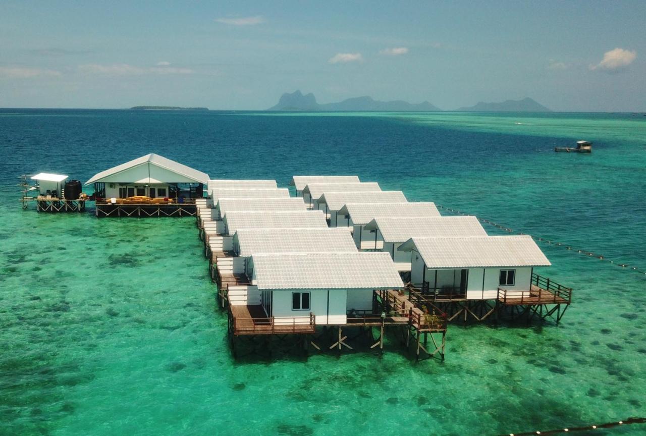 Shun Shun Water Bungalows Hotel Semporna Exterior photo